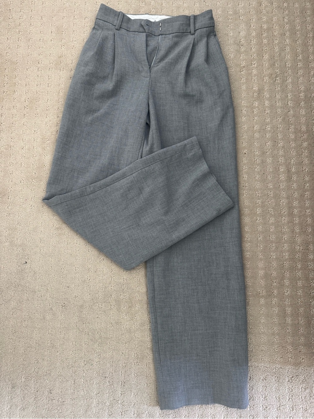 Aritzia Babaton Straight-Leg Pants in Gray